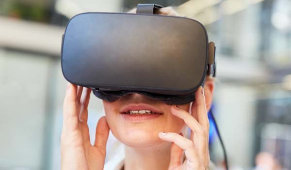 VIRTUAL REALITY OF HEALTH AND SAFETY TRAINING IN WORKPLACE